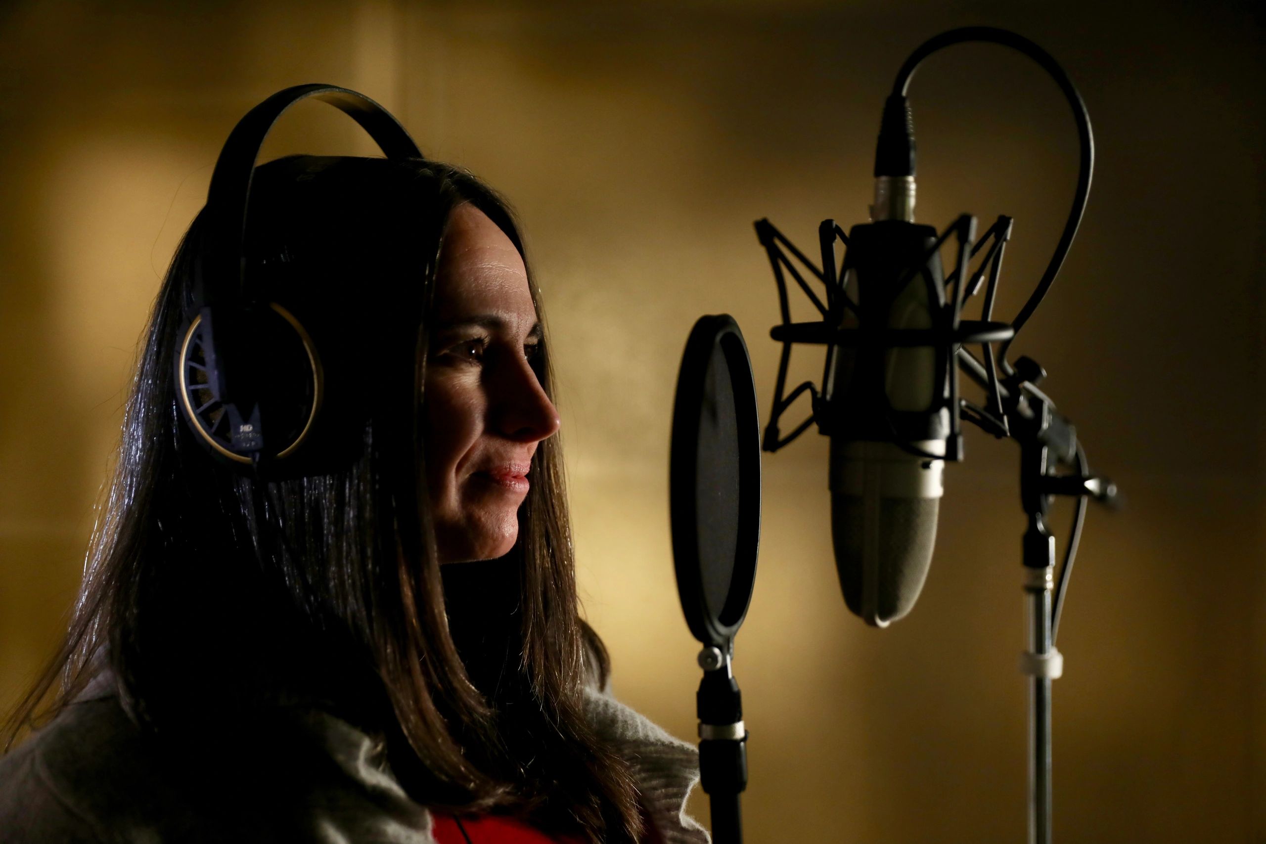 Amy Fox female North American Voice Over actor