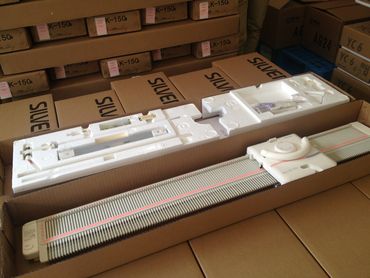 SILVER REED KNITTING MACHINE PACKING