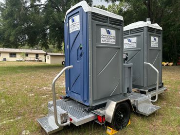 dual porta potty trailer station with handwashing station