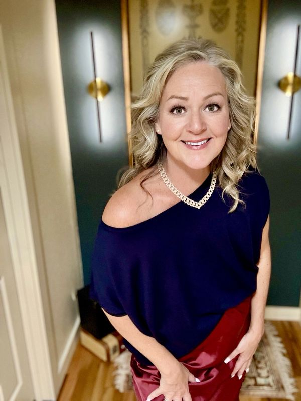 Tara L McGuire