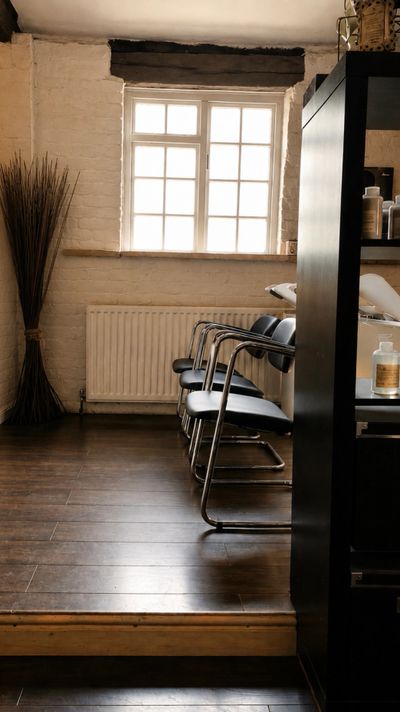 Backwash area salon, metal chairs