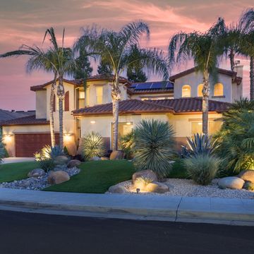 Picture of residential home at dusk.