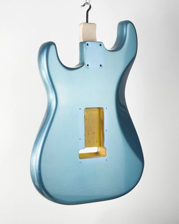 Relic'd Lake Placid Blue '60s Stratocaster Body with Light Aging/Distressing and Parts Shadows.