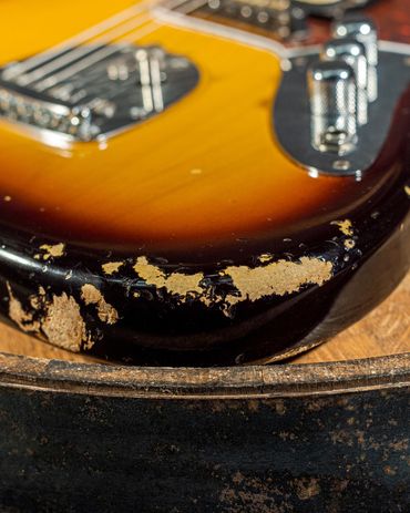 Relic'd '65 3-Tone Sunburst Jaguar Body with Medium Aging and Distressing. Close Up Shot.