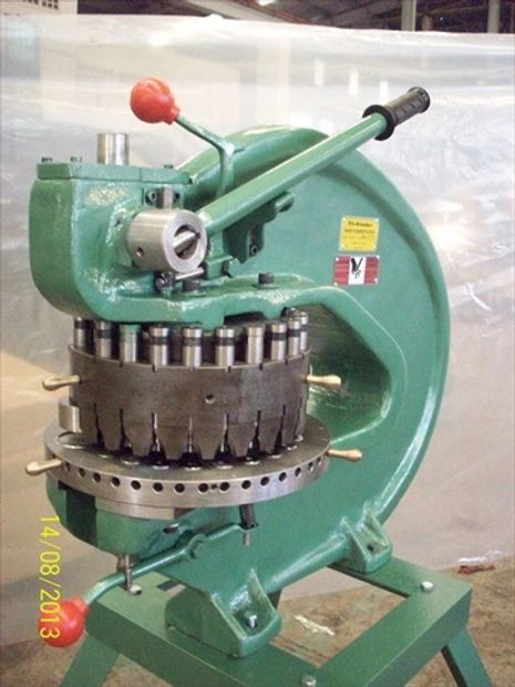 New Rotex style turret punch No.18 Specifications Capacity: 8 Tons Throat Depth: 18” Stations 18
