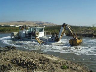 river and channel dredging contractor