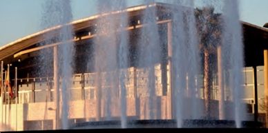 Fuente con boquilla con efecto cascada mixta