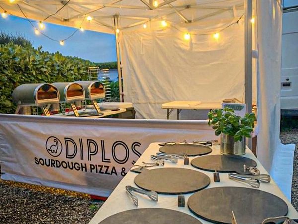 diplos event team pizza catering for party wedding corporate events