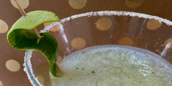 Mixologia para bodas y cocteleria para bodas barra libre coctelería con Gin y licor de chile ancho