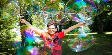 dr. zigs giant bubbles vacation care oshc joy plastic free play ten little pieces