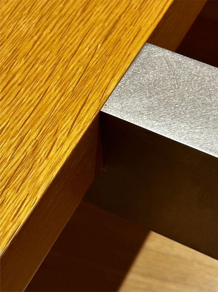 Photo of bench jointure detail, Museum Of Modern Art, MOMA, Fort worth, Texas