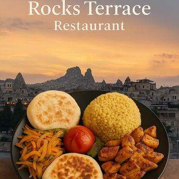 돌 오븐에서 구운 터키식 조식 – 따뜻한 맛과 정성 가득한 한 상
전통 방식의 돌 오븐에서 갓 구운 빵과 함께 제공되는 터키식 아침 식사.