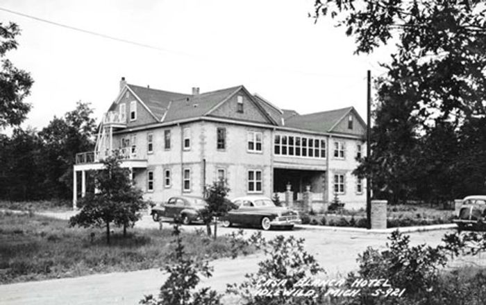 Casa Blanca Hotel in Idlewild Michigan during its heyday. 
