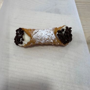 Cannoli with Chocolate Chips