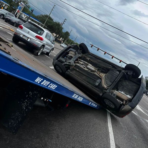 Accident recovery near US-19 in Clearwater with police on scene.