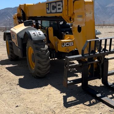 Mobile Tractor Repair & Servicing in the Coachella Valley. We also provide maintenance for tractors.