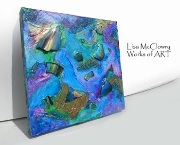 Artist: Lisa McClowry "Broken Beauty"