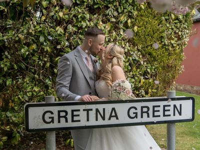 The history of Gretna Green weddings. How a village became a wedding capital.