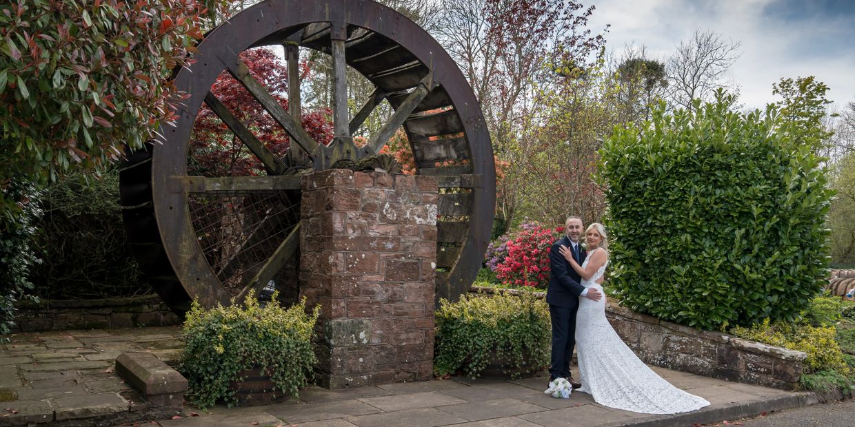 Elopement wedding packages. The Timeless package from The Mill Forge