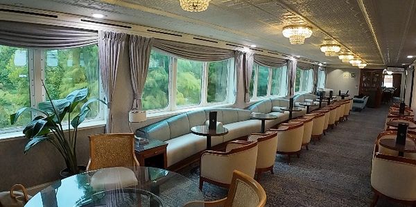 Compass Lounge Seating.