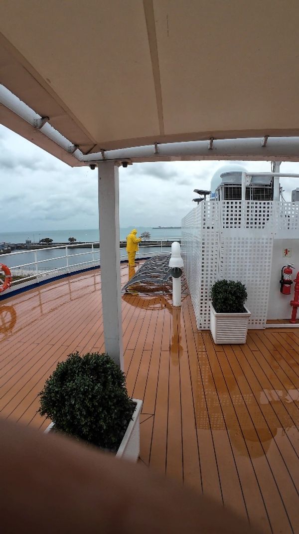 Club-level Deck