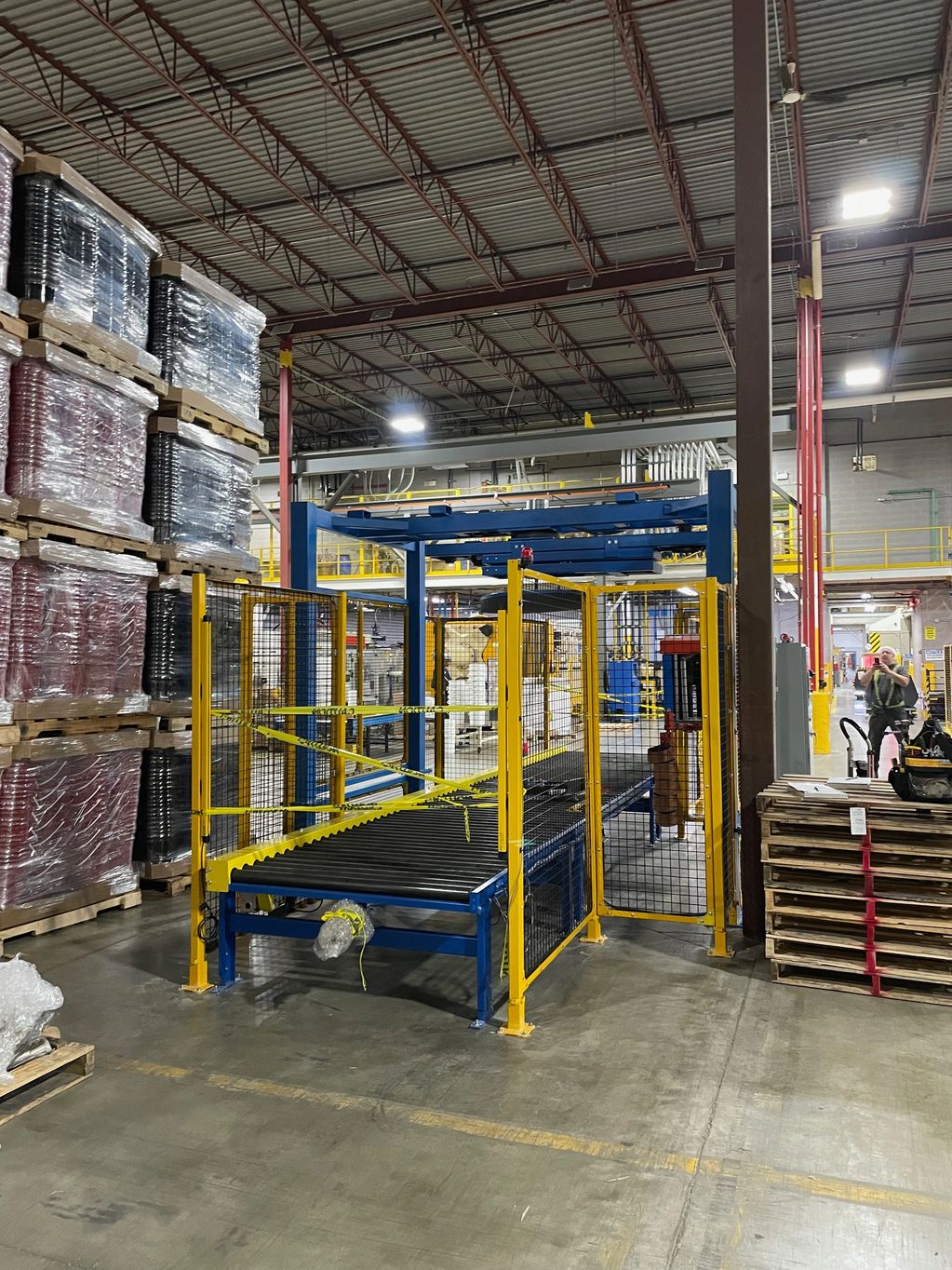 FPS 800 Automatic with powered infeed & outfeed conveyor