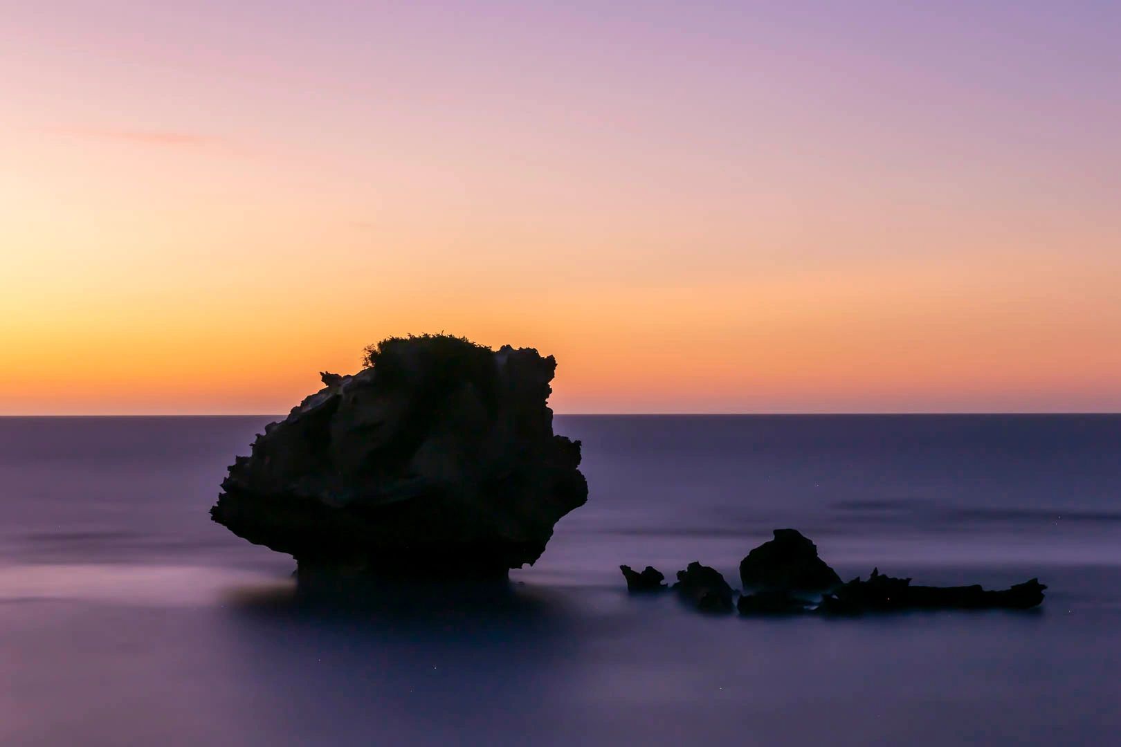 Long exposure and sunset photography - Mushroom Rock, Point Peron, Rockingham, Western Australia.