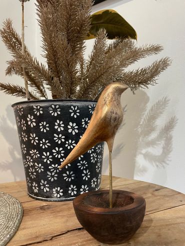 Sculpture en bronze de Wesley Booker à la belle galerie au vieux port de québec