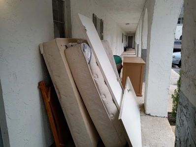 Cheap junk removal service Bold City Junk Removal junk hauling Jacksonville mattress Removal