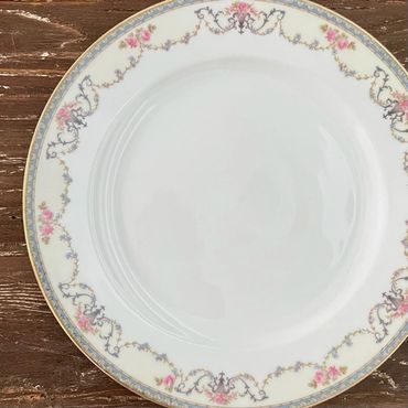 vintage Noritake dinner plate pattern