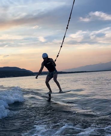 Surf Foiling Columbia Lake
