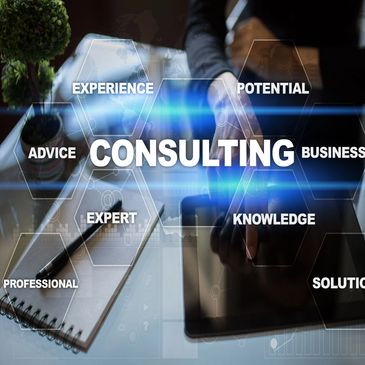 Person working with consulting concepts on a digital interface.