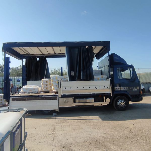 camion spedizione merci