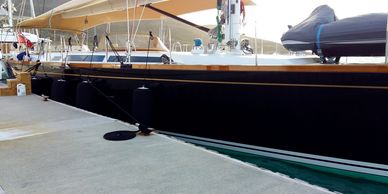 owner training to dock a sailboat