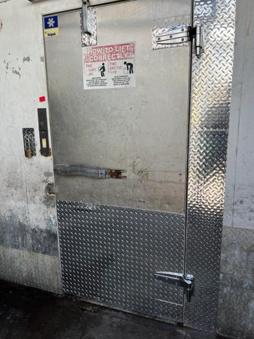 Walk in Door repair with 3003-H22 and Kason 1248 and 1094 hardware. Automatically closing