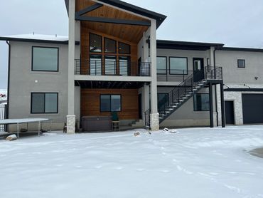 Very nice home in Pleasant View Utah utilizing Suntek SYDS 25% on the south side of the house