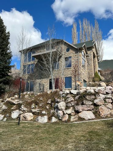 Suntek IDS 35% Bronze film installed on this beautiful home in Ogden Utah