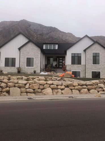 A good friend using Suntek SYDS 25% on her whole house, this is her South exposure