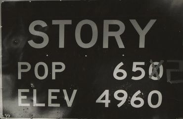 Story Wyoming population sign