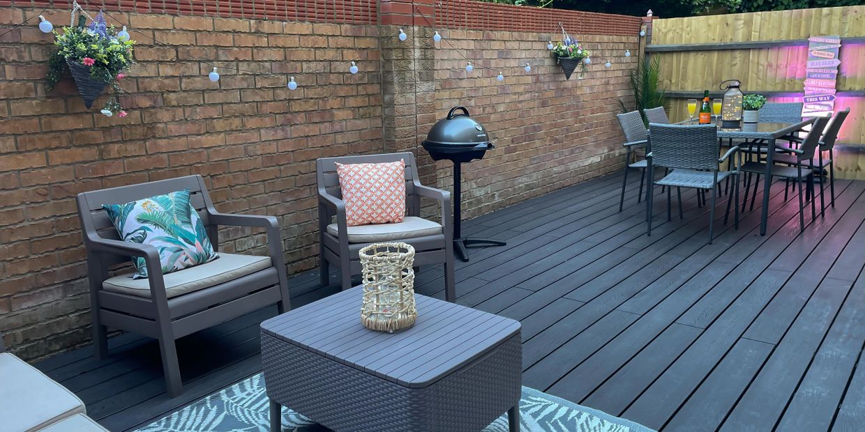 Outside seating and dining area
BBQ