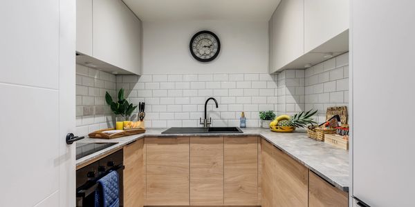 Modern kitchen
Integrated dishwasher
Washing machine
Coffee machine
Washer Dryer
Fridge freezer