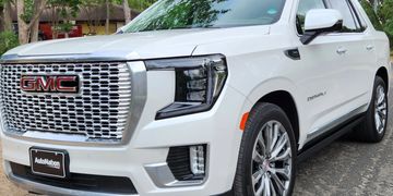 Ceramic coating on large car
