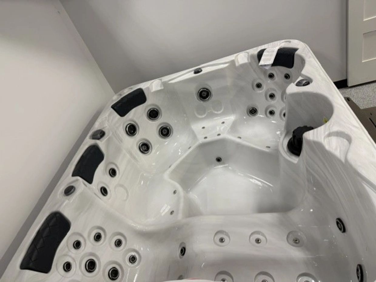 Be Well Original 0447 Sterling Silver hot tub