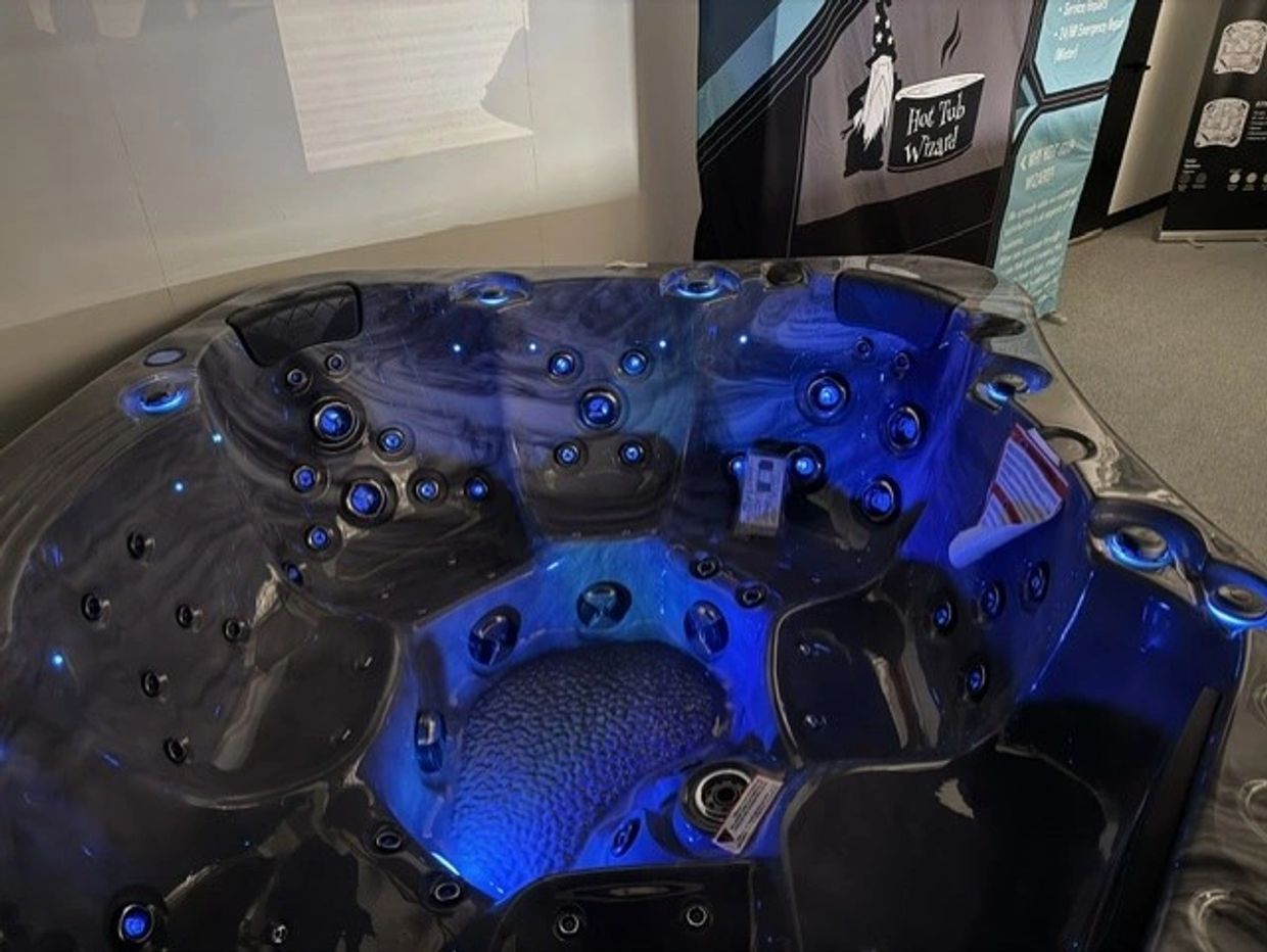Be Well Executive E770 hot tub
