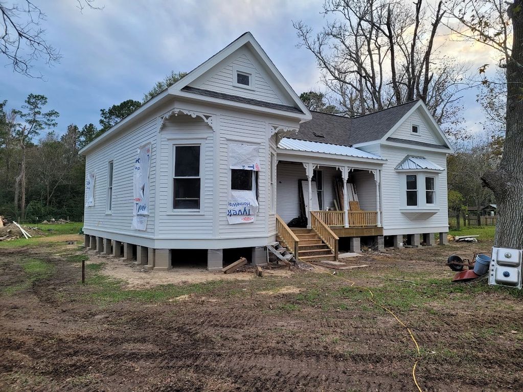 HOUSE LEVELING
At Drake Project Solutions, we understand the importance of having a sturdy and level