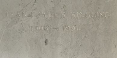 color image of Jean Fowler Ringling's tomb