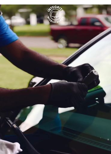 Repairing a rock chip