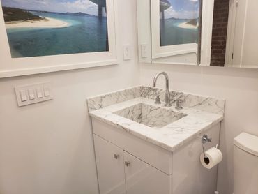Statuary Marble Bathroom Countertop w/ Integrated Sink