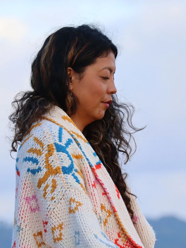 Photo by Juliette Peri