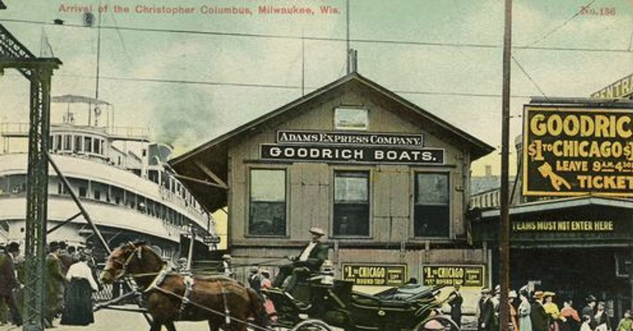 Postcard depicting the arrival from Chicago by boat in the early 1900s.